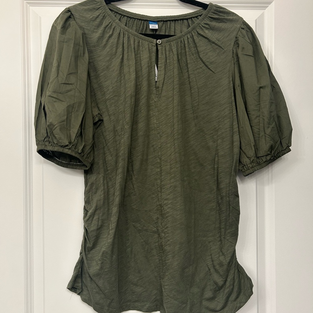 Maternity shirt bundle (5 shirts)